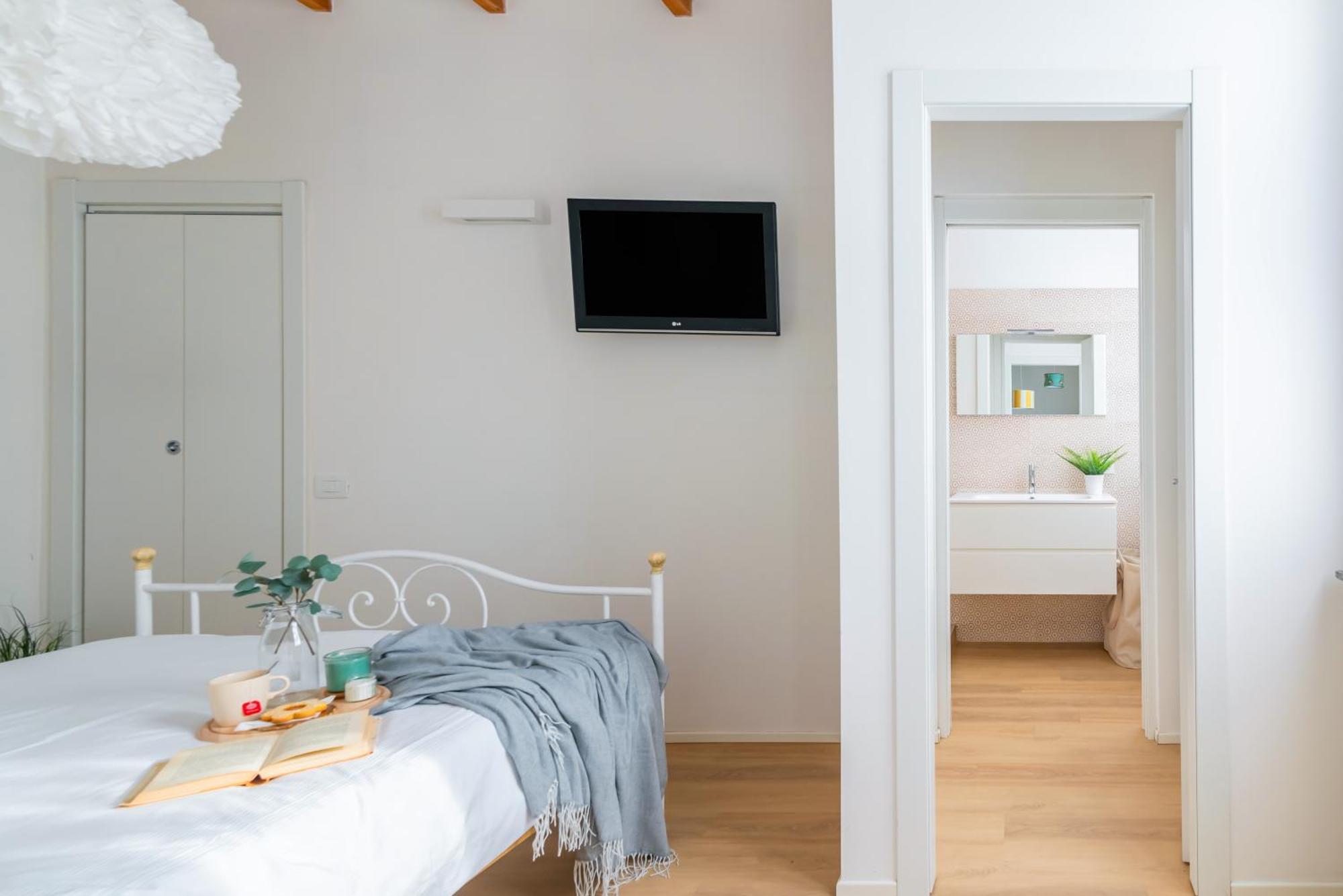 La Corte 48 - Pavia City - By Host4U 外观 照片